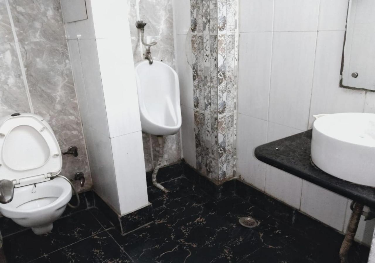 Ap Singh Hotels In Near New Delhi Railway Station Buitenkant foto